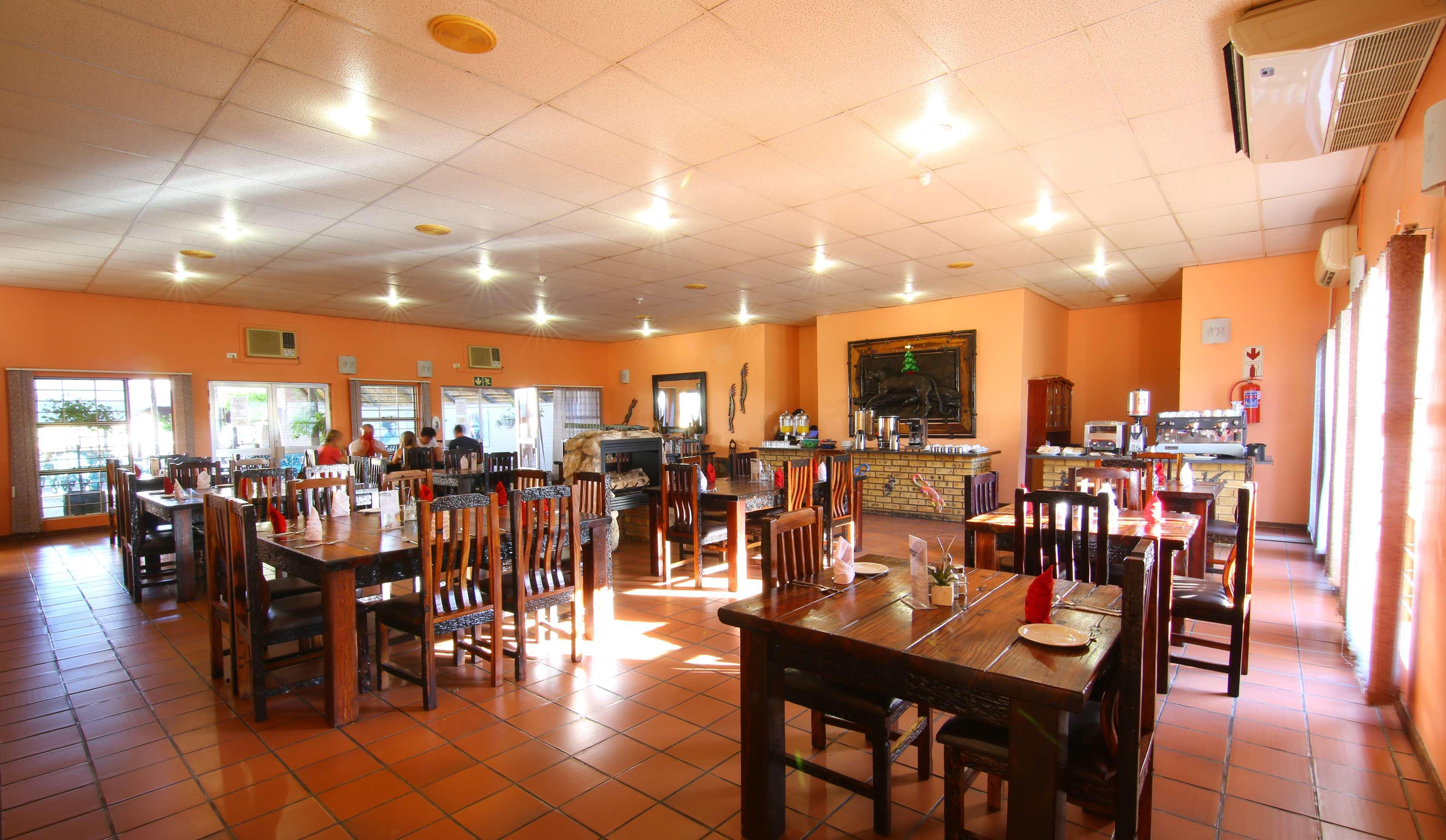 Kalahari Arms Hotel Khemsbok Екстер'єр фото