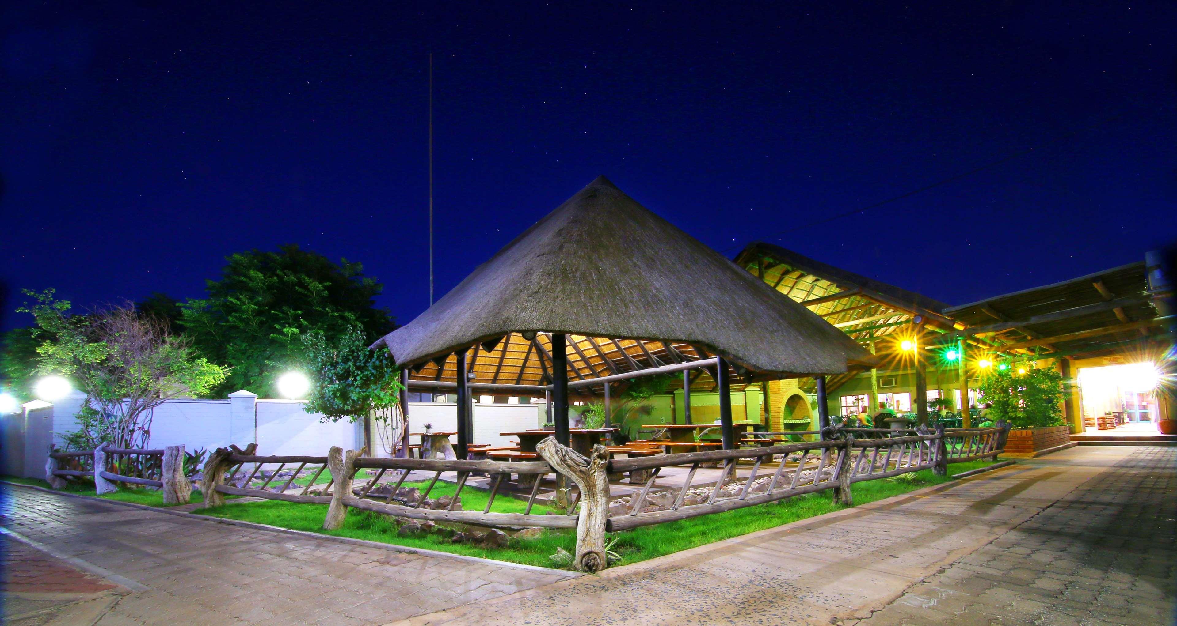 Kalahari Arms Hotel Khemsbok Екстер'єр фото