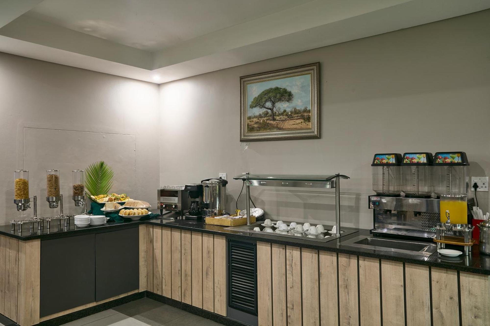 Kalahari Arms Hotel Khemsbok Екстер'єр фото