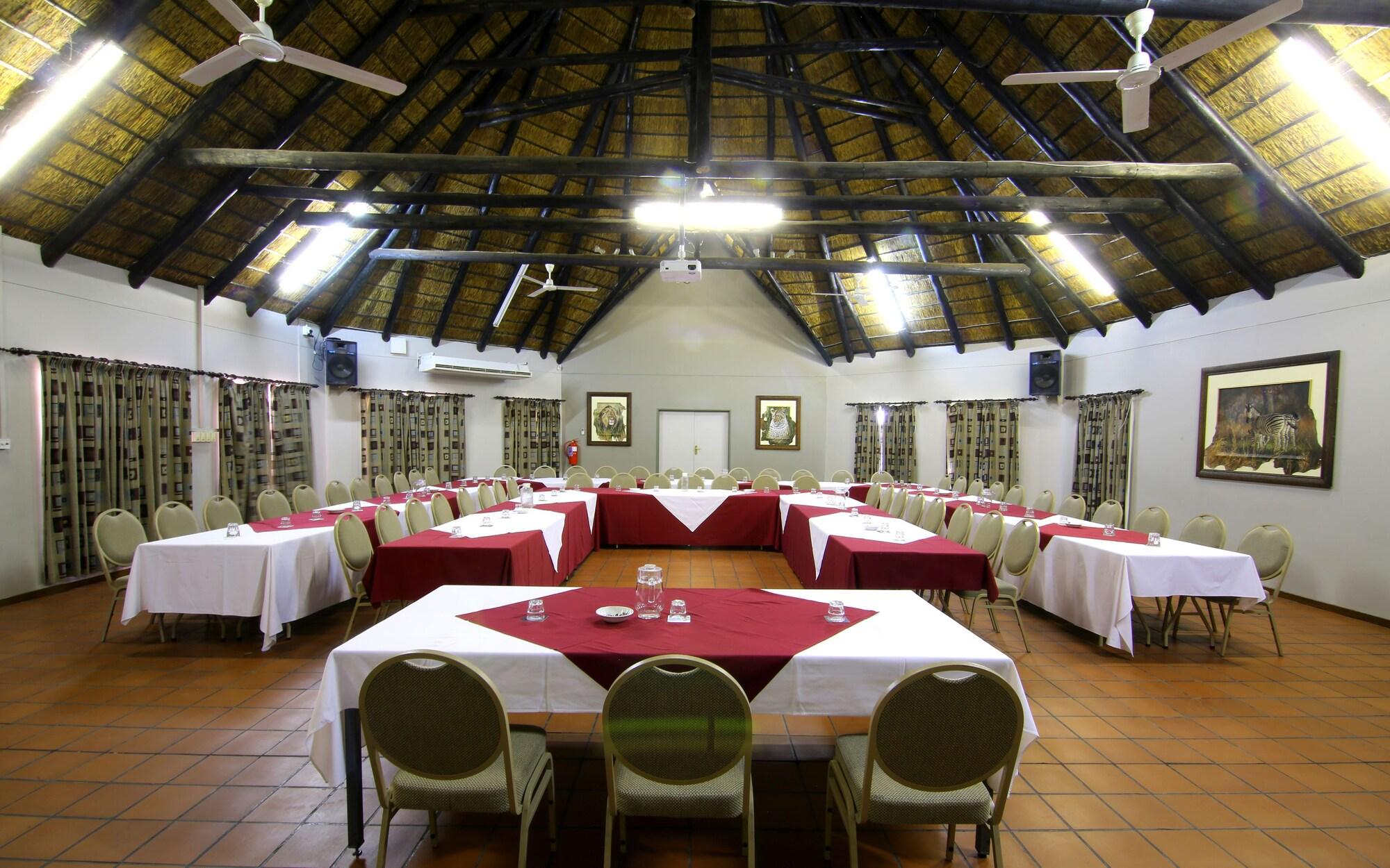 Kalahari Arms Hotel Khemsbok Екстер'єр фото